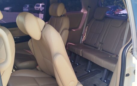KIA Carnival III, 2017 год, 2 920 000 рублей, 14 фотография