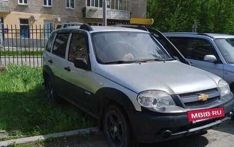 Chevrolet Niva I рестайлинг, 2011 год, 420 000 рублей, 4 фотография
