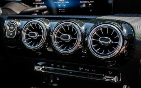Mercedes-Benz CLA, 2020 год, 3 400 000 рублей, 22 фотография