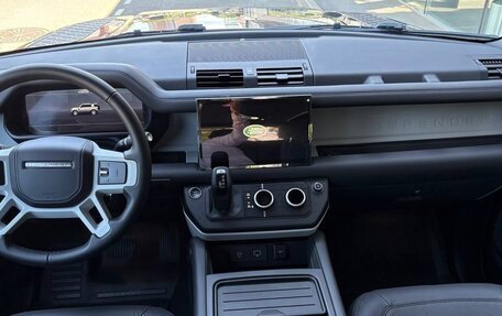 Land Rover Defender II, 2023 год, 12 500 000 рублей, 19 фотография