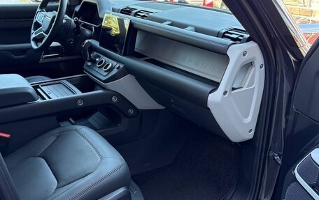 Land Rover Defender II, 2023 год, 12 500 000 рублей, 23 фотография