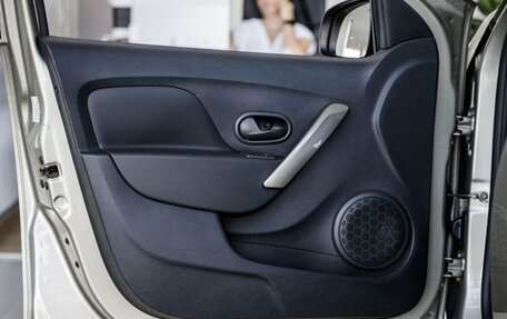 Renault Logan II, 2021 год, 1 298 000 рублей, 12 фотография
