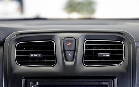 Renault Logan II, 2021 год, 1 298 000 рублей, 28 фотография