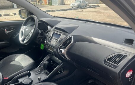 Hyundai ix35 I рестайлинг, 2013 год, 1 280 000 рублей, 33 фотография
