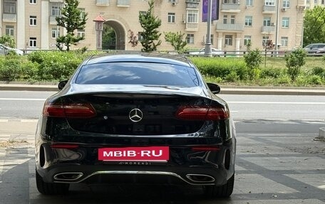 Mercedes-Benz E-Класс, 2017 год, 3 600 000 рублей, 5 фотография