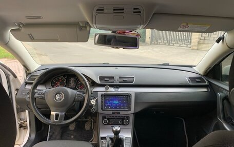 Volkswagen Passat B7, 2011 год, 880 000 рублей, 9 фотография