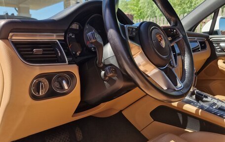 Porsche Macan I рестайлинг, 2016 год, 3 200 000 рублей, 4 фотография