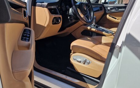 Porsche Macan I рестайлинг, 2016 год, 3 200 000 рублей, 5 фотография