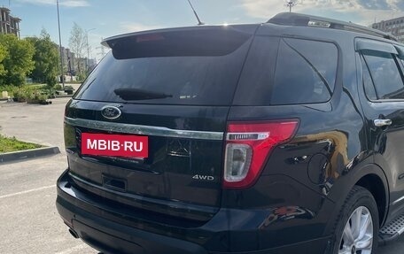 Ford Explorer VI, 2013 год, 1 800 000 рублей, 5 фотография