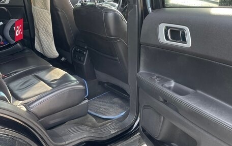 Ford Explorer VI, 2013 год, 1 800 000 рублей, 15 фотография