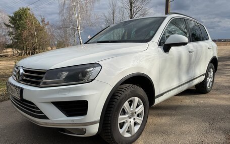 Volkswagen Touareg III, 2015 год, 2 800 000 рублей, 2 фотография