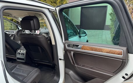 Volkswagen Touareg III, 2015 год, 2 800 000 рублей, 16 фотография