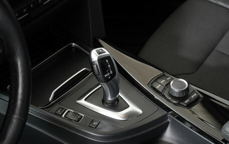 BMW 3 серия, 2018 год, 1 899 000 рублей, 21 фотография