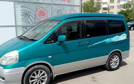 Nissan Serena II, 2001 год, 635 000 рублей, 18 фотография