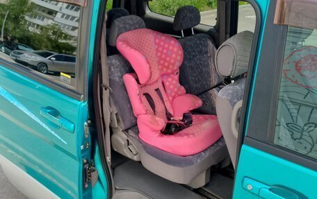 Nissan Serena II, 2001 год, 635 000 рублей, 26 фотография