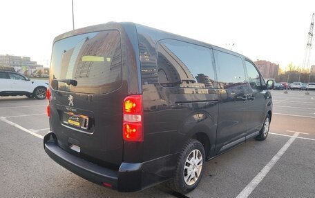 Peugeot Traveller I, 2019 год, 2 650 000 рублей, 6 фотография