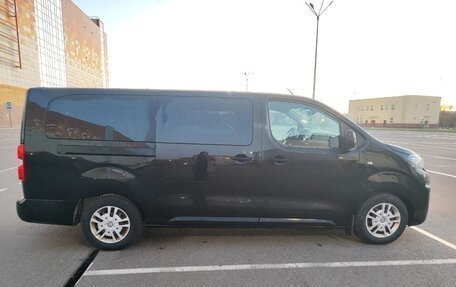 Peugeot Traveller I, 2019 год, 2 650 000 рублей, 7 фотография