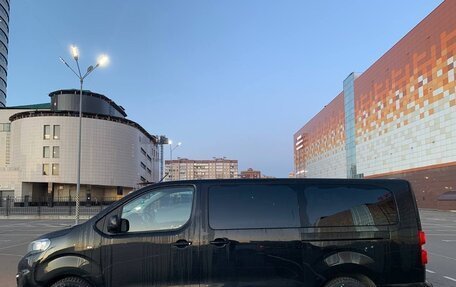 Peugeot Traveller I, 2019 год, 2 650 000 рублей, 11 фотография