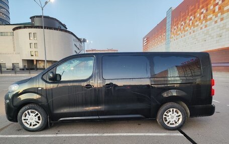 Peugeot Traveller I, 2019 год, 2 650 000 рублей, 10 фотография