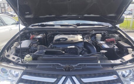 Mitsubishi Pajero Sport II рестайлинг, 2014 год, 2 450 000 рублей, 4 фотография