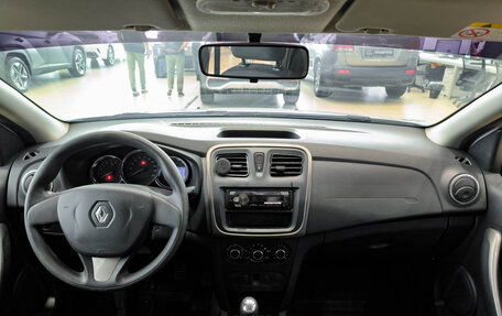 Renault Logan II, 2015 год, 490 000 рублей, 18 фотография