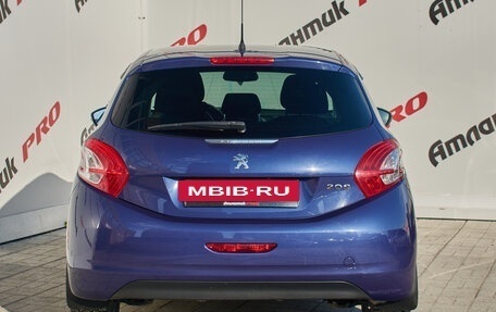 Peugeot 208 II, 2013 год, 850 000 рублей, 8 фотография