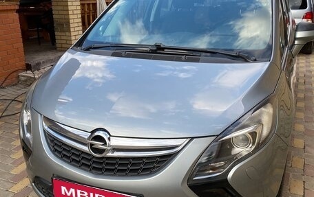 Opel Zafira C рестайлинг, 2013 год, 1 080 000 рублей, 1 фотография
