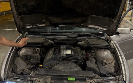 BMW 5 серия, 2000 год, 650 000 рублей, 1 фотография