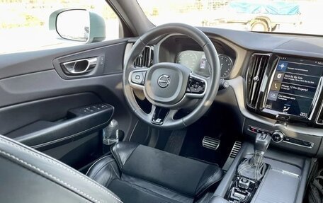 Volvo XC60 II, 2018 год, 3 399 999 рублей, 10 фотография