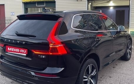 Volvo XC60 II, 2018 год, 3 399 999 рублей, 2 фотография