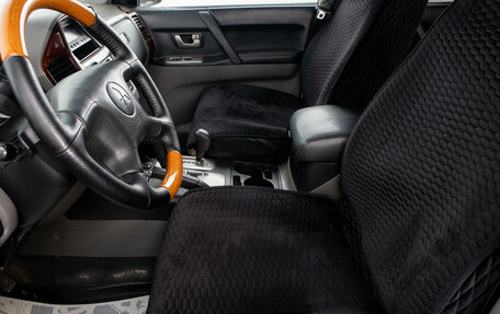 Mitsubishi Montero III, 2003 год, 899 000 рублей, 8 фотография