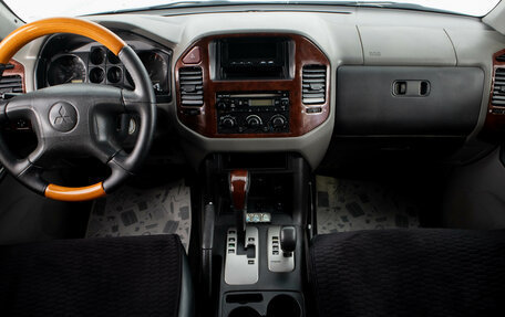 Mitsubishi Montero III, 2003 год, 899 000 рублей, 7 фотография