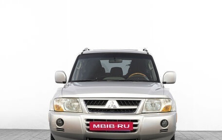 Mitsubishi Montero III, 2003 год, 899 000 рублей, 2 фотография