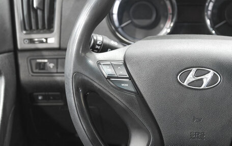 Hyundai Sonata VI, 2010 год, 1 049 000 рублей, 13 фотография