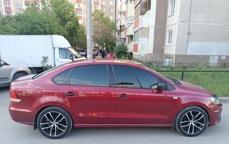 Volkswagen Polo VI (EU Market), 2013 год, 615 000 рублей, 2 фотография