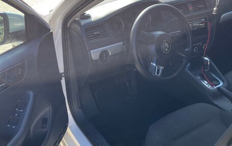 Volkswagen Jetta VI, 2012 год, 850 000 рублей, 4 фотография