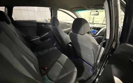 Hyundai Solaris II рестайлинг, 2012 год, 670 000 рублей, 14 фотография