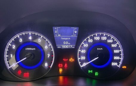 Hyundai Solaris II рестайлинг, 2012 год, 670 000 рублей, 11 фотография
