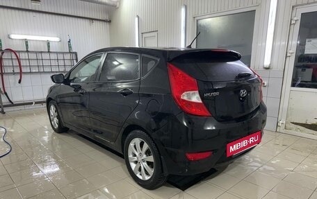 Hyundai Solaris II рестайлинг, 2012 год, 670 000 рублей, 7 фотография