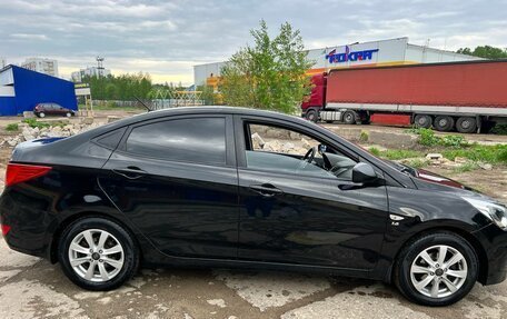 Hyundai Solaris II рестайлинг, 2015 год, 1 450 000 рублей, 4 фотография