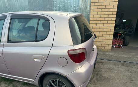 Toyota Vitz, 1999 год, 245 000 рублей, 2 фотография