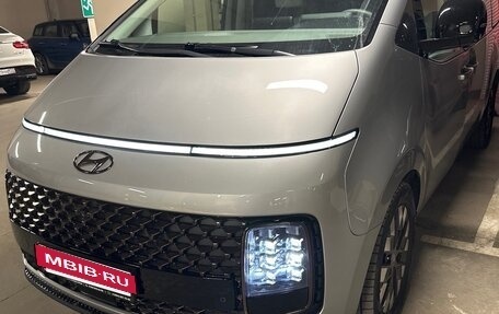Hyundai Staria, 2021 год, 5 600 000 рублей, 2 фотография