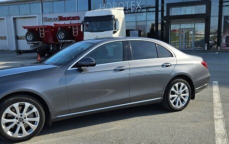 Mercedes-Benz E-Класс, 2019 год, 4 550 000 рублей, 3 фотография