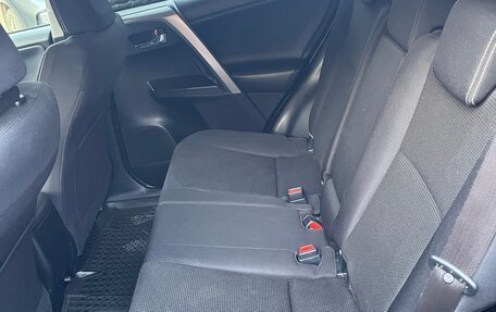 Toyota RAV4, 2016 год, 2 350 000 рублей, 10 фотография