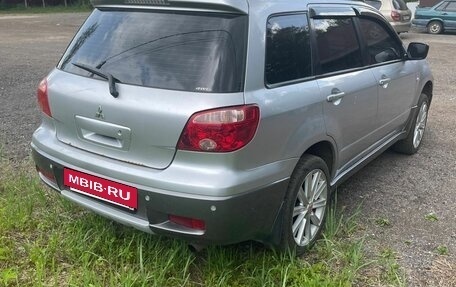 Mitsubishi Outlander III рестайлинг 3, 2007 год, 790 000 рублей, 4 фотография