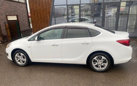 Opel Astra J, 2013 год, 977 000 рублей, 4 фотография