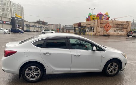 Opel Astra J, 2013 год, 977 000 рублей, 3 фотография