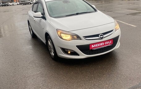 Opel Astra J, 2013 год, 977 000 рублей, 2 фотография