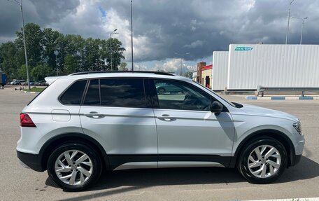 Volkswagen Tiguan II, 2019 год, 2 890 000 рублей, 6 фотография