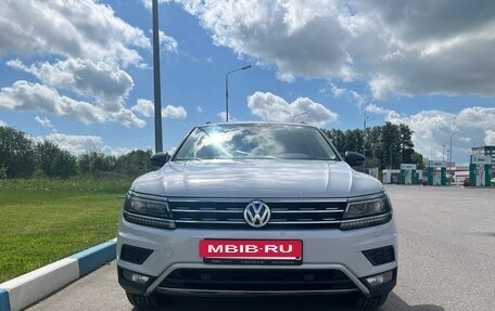 Volkswagen Tiguan II, 2019 год, 2 890 000 рублей, 8 фотография